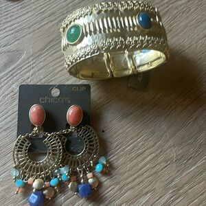 Chico’s BNWT Clip Earrings and Matching Gold Stretch Bracelet - Coral/Turquoise